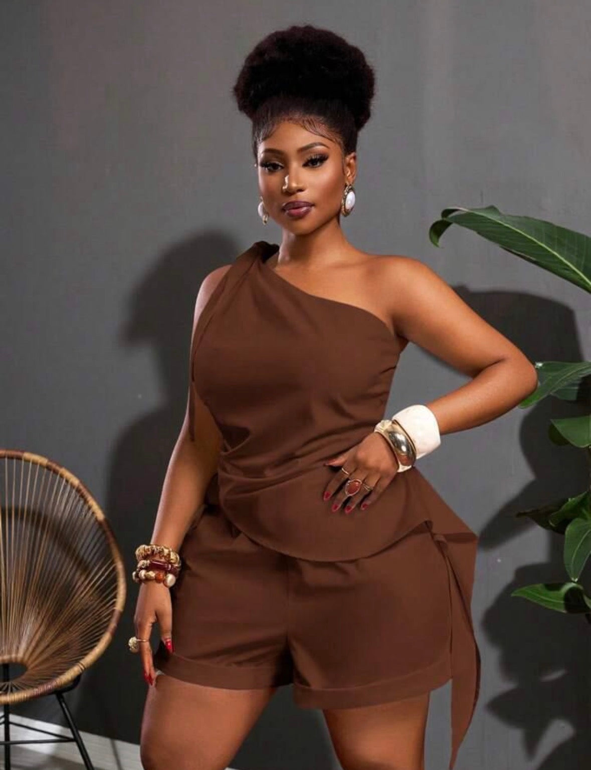 Women’s summer casual 2 pc top and curve shorts