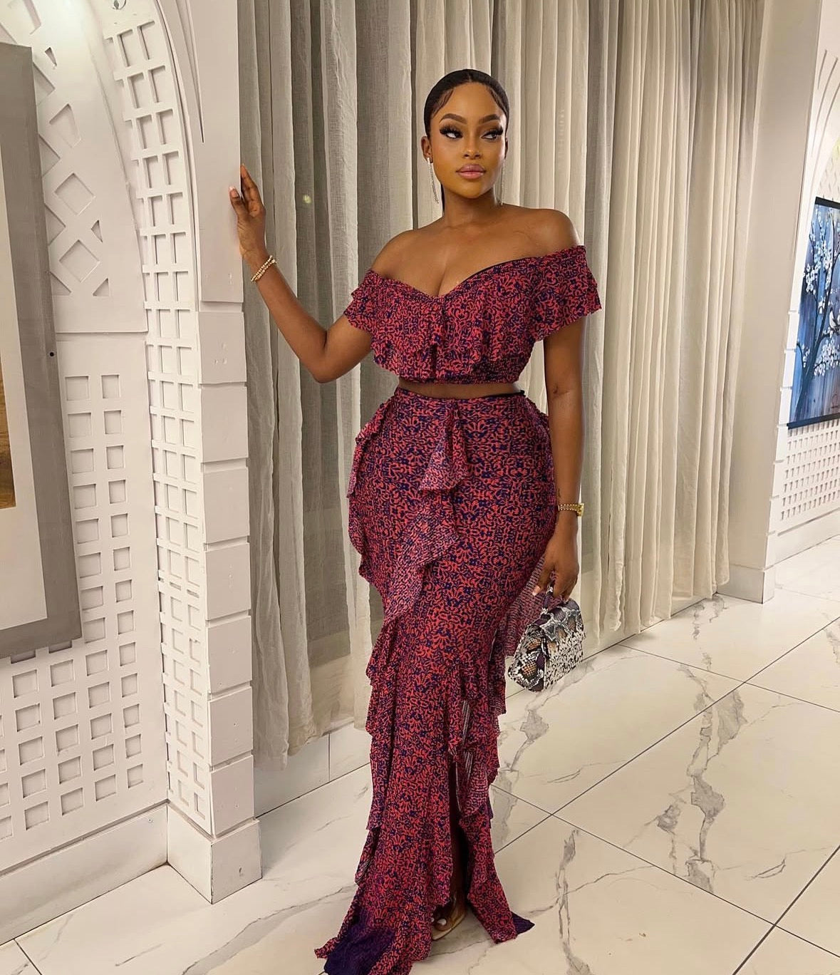 Women’s elegant backless maroon long elegant dress