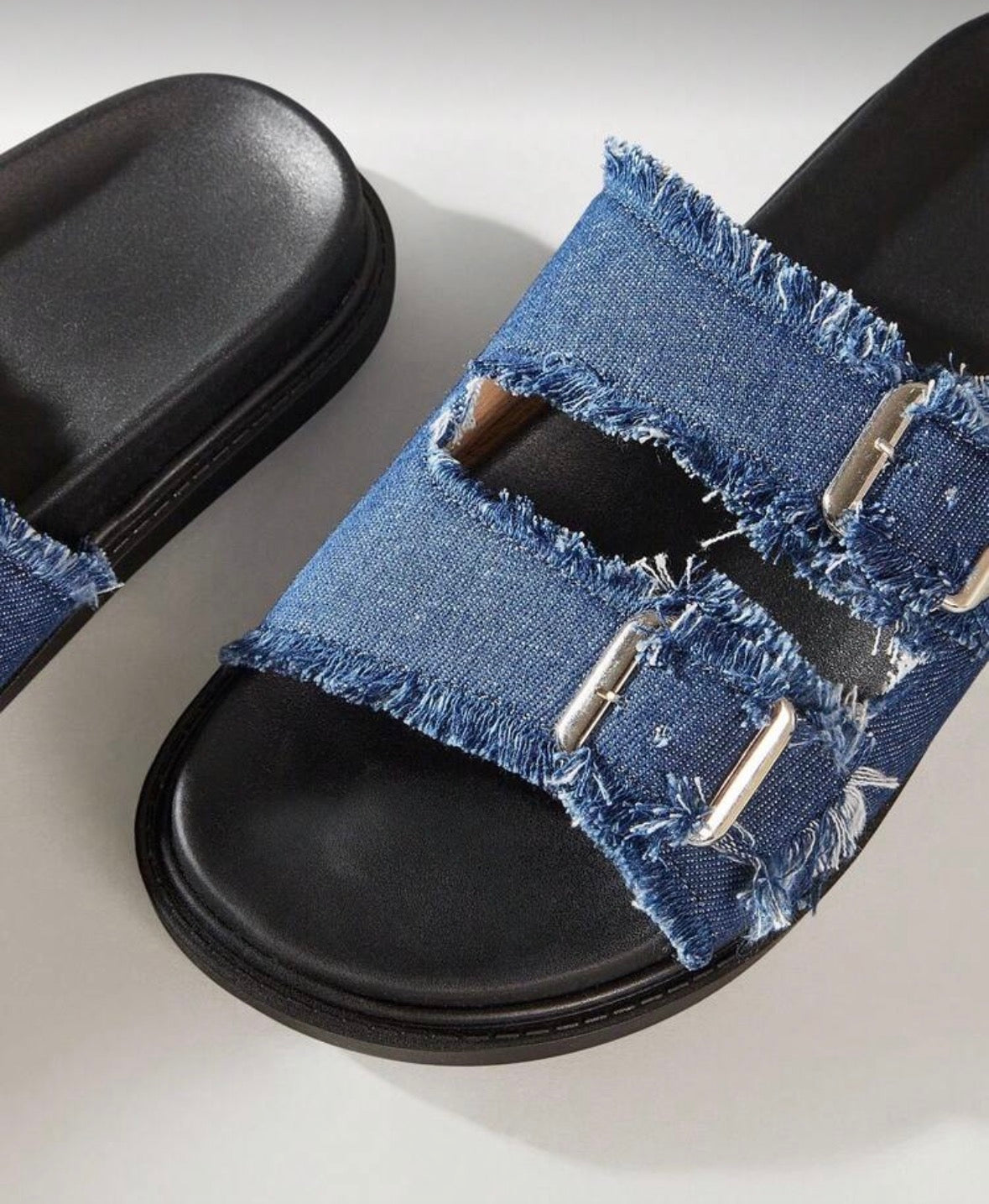 Women's Round Toe Rhinestones Double Buckle Strap Flat Comfortable Casual Sandals