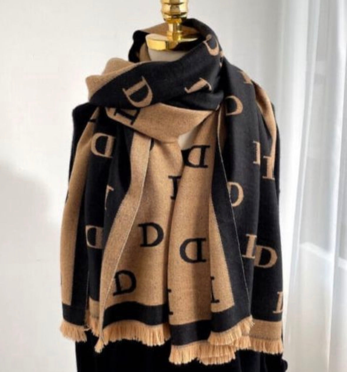 Women’s long black and brown unique D design scarf