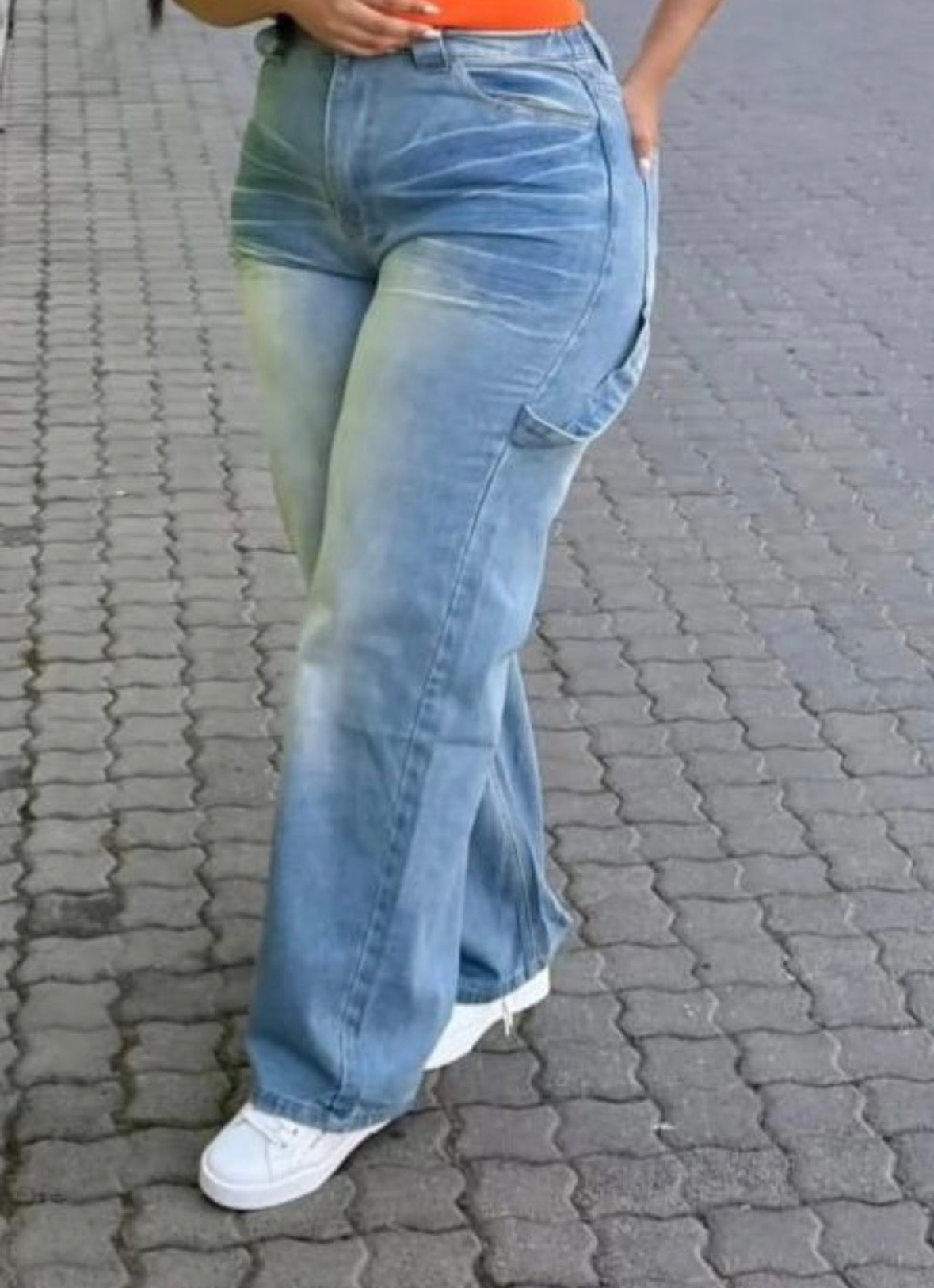 Women’s light blue strap casual denim jeans