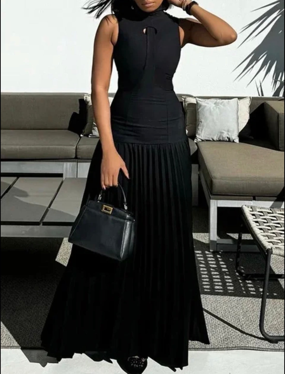 Women’s sleeveless elegant outerwear sophisticated long dress