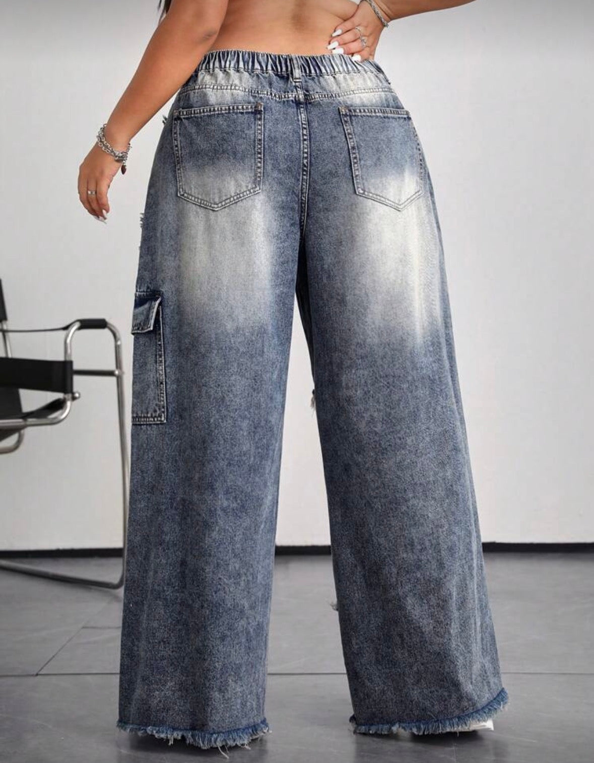 Women’s street star design medium wash baggy loose jeans