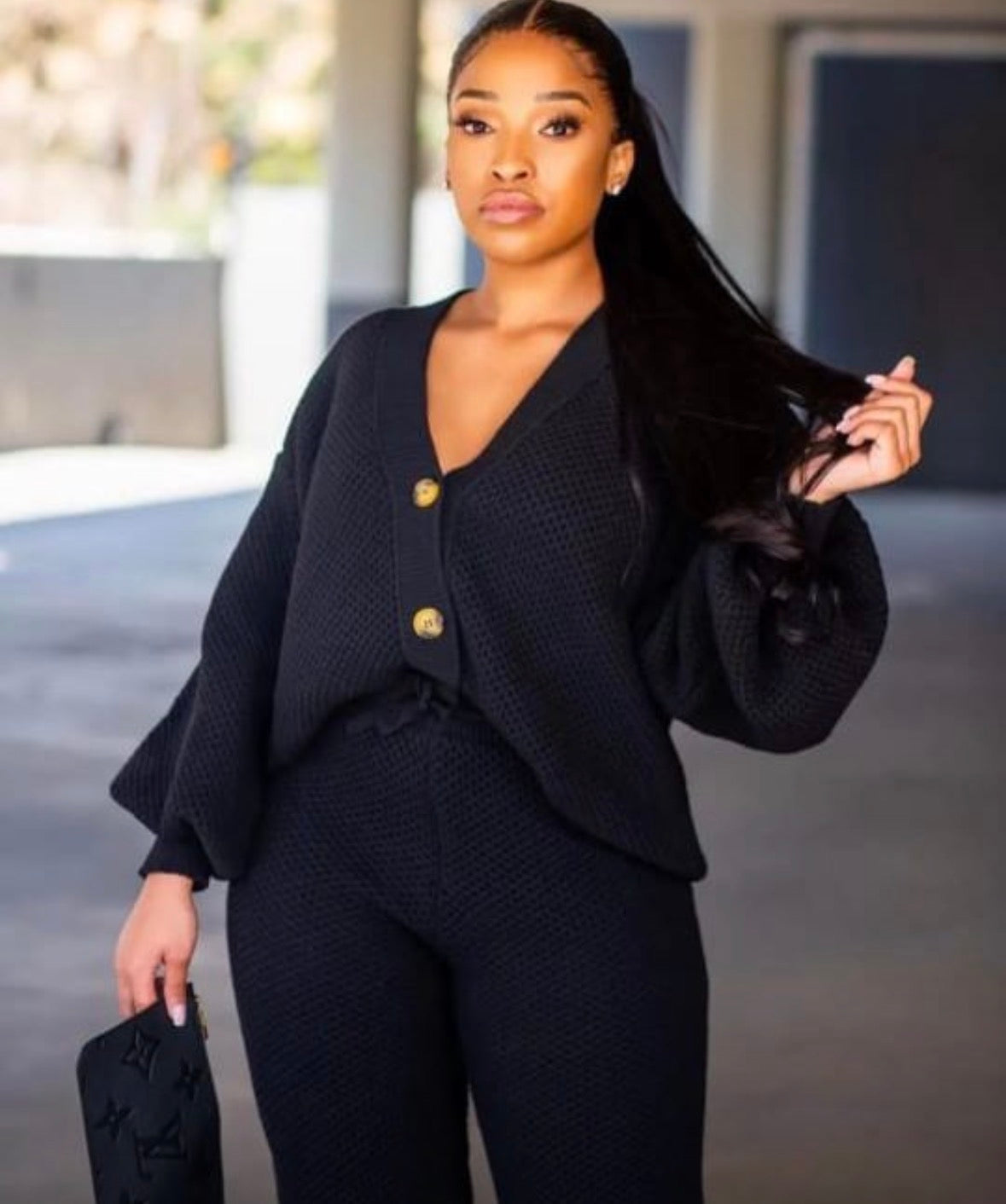 Women’s elegant black v neck long sleeve knitted button cardigan