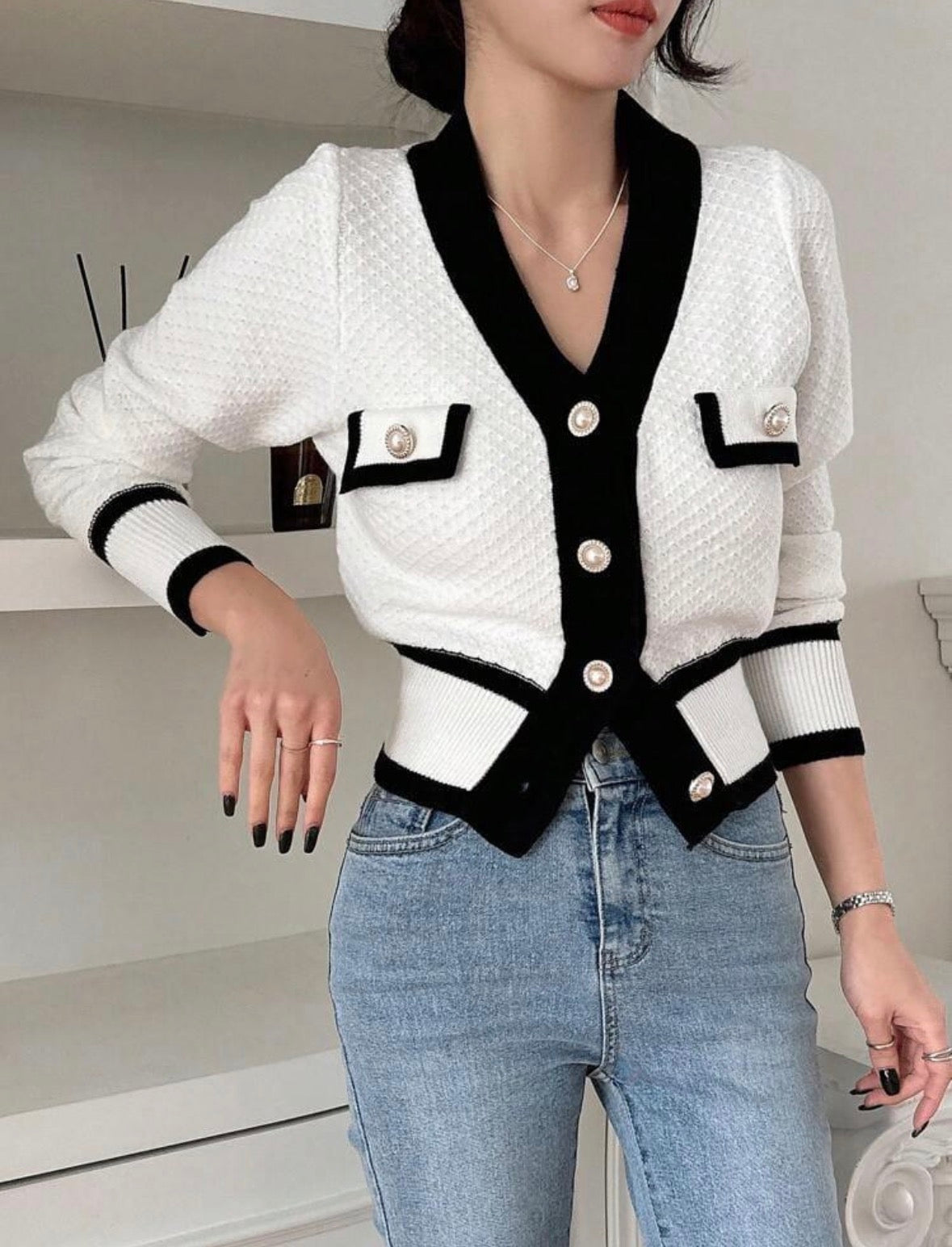 Women’s long sleeve button design casual cardigan