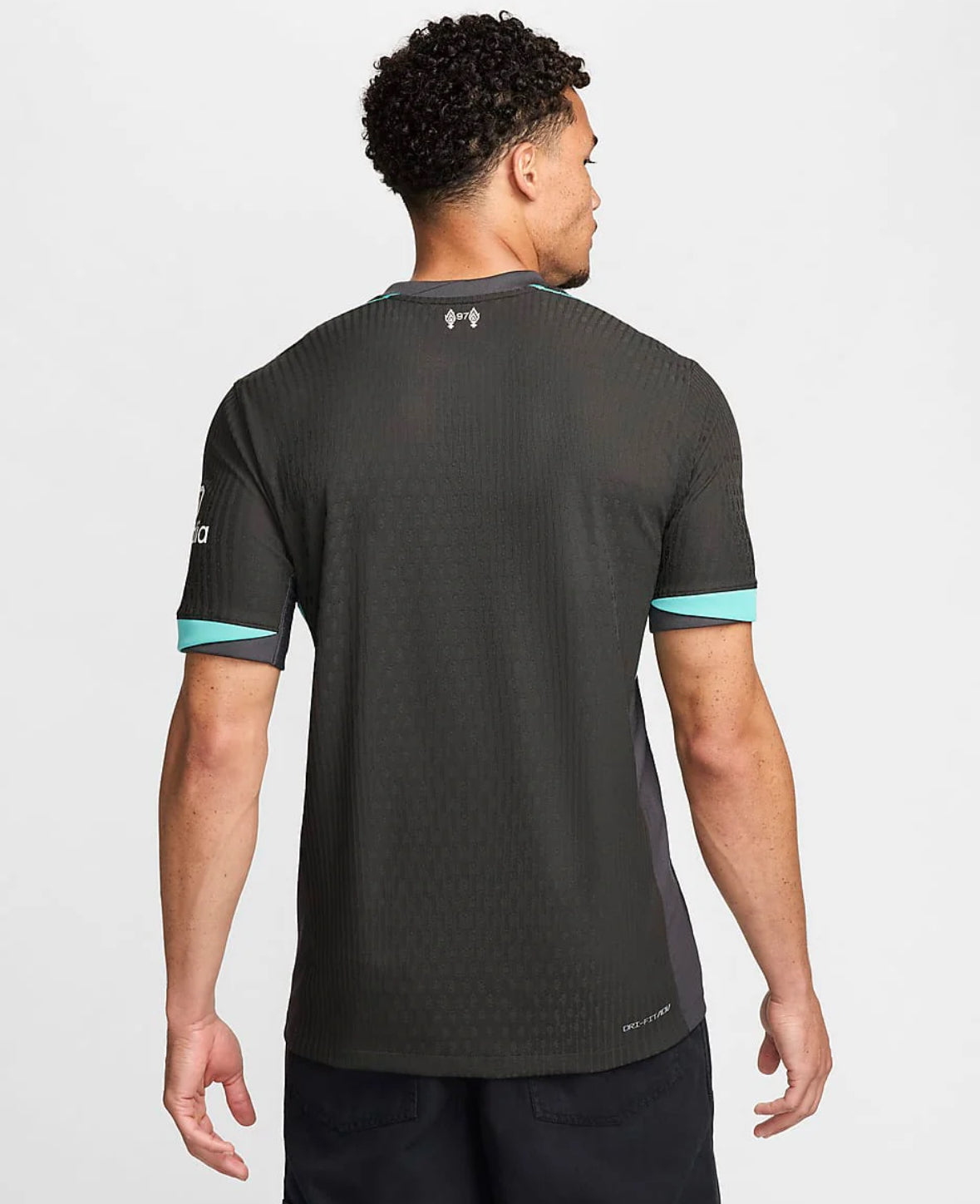 Liverpool 24/25 away kit