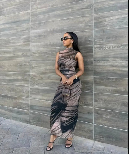 Women’s sleeveless elegant brown design dress