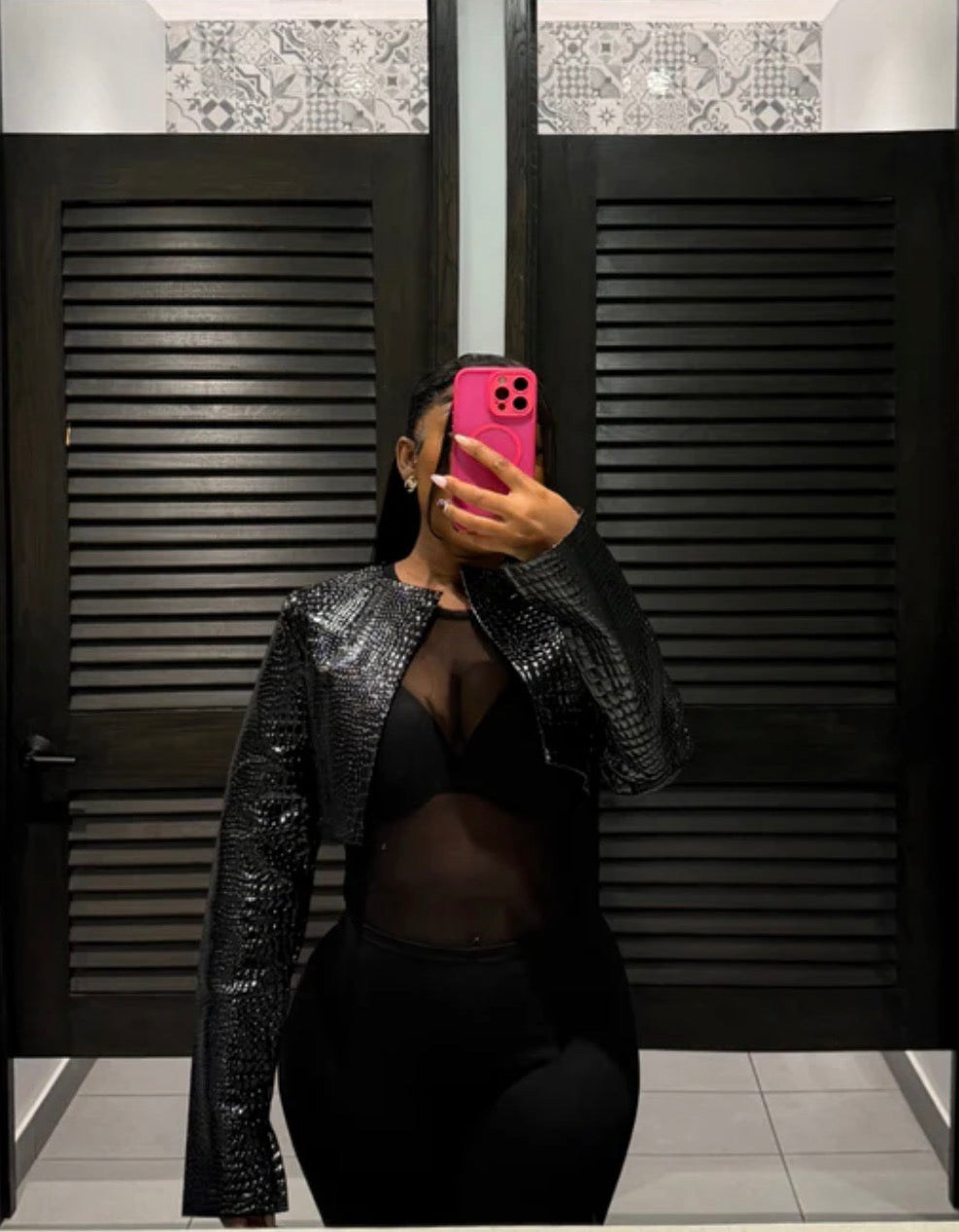 Women’s black cropped stylish street unique texture jacket