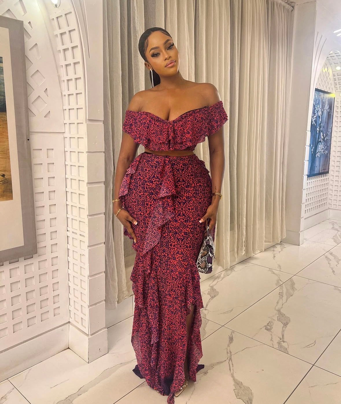 Women’s elegant backless maroon long elegant dress