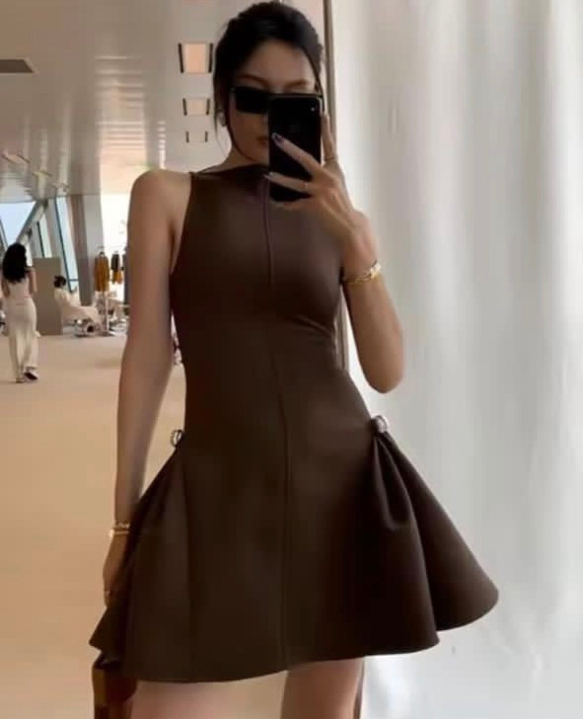 Women’s floral sleeveless round neck short solid colour dress