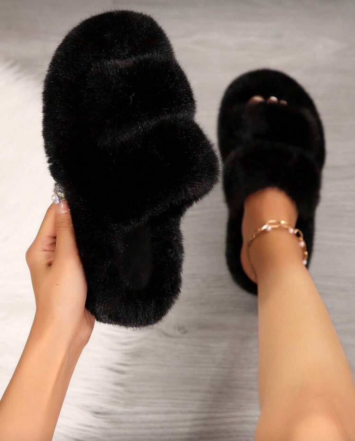 2025 New Fluffy Slippers For Women, Thick Sole Plush Slip-On Slippers For Outdoor & Indoor Wear