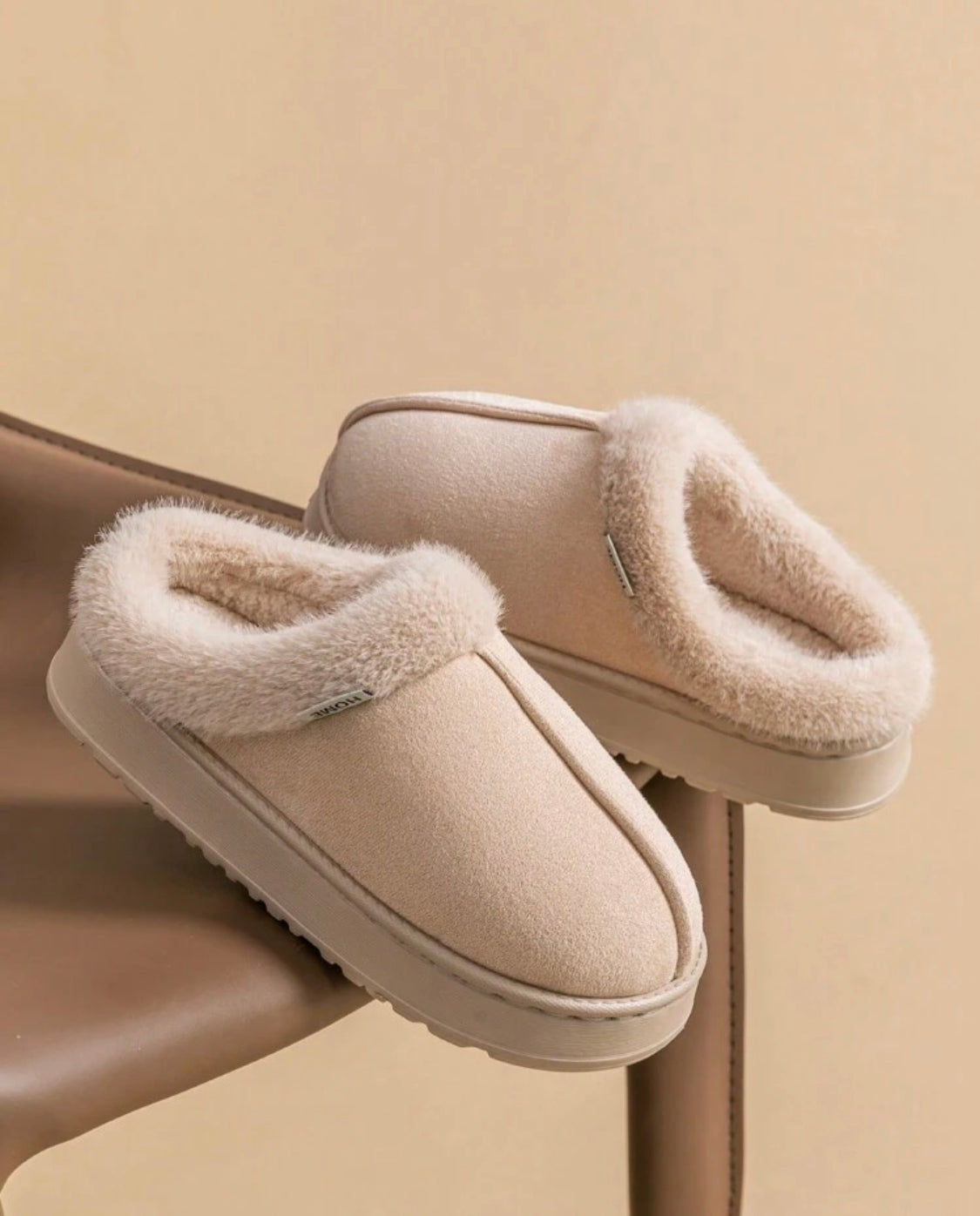 Comfortable cozy women’s slipper sandals for winter pajamas