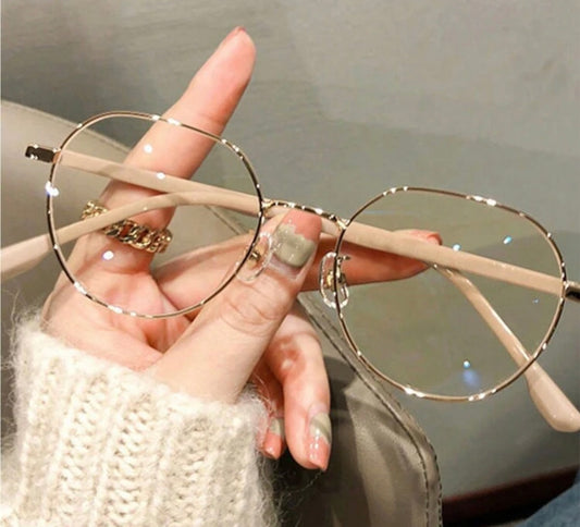 1 Female Highly Attractive Student Round Face Monitor glasses