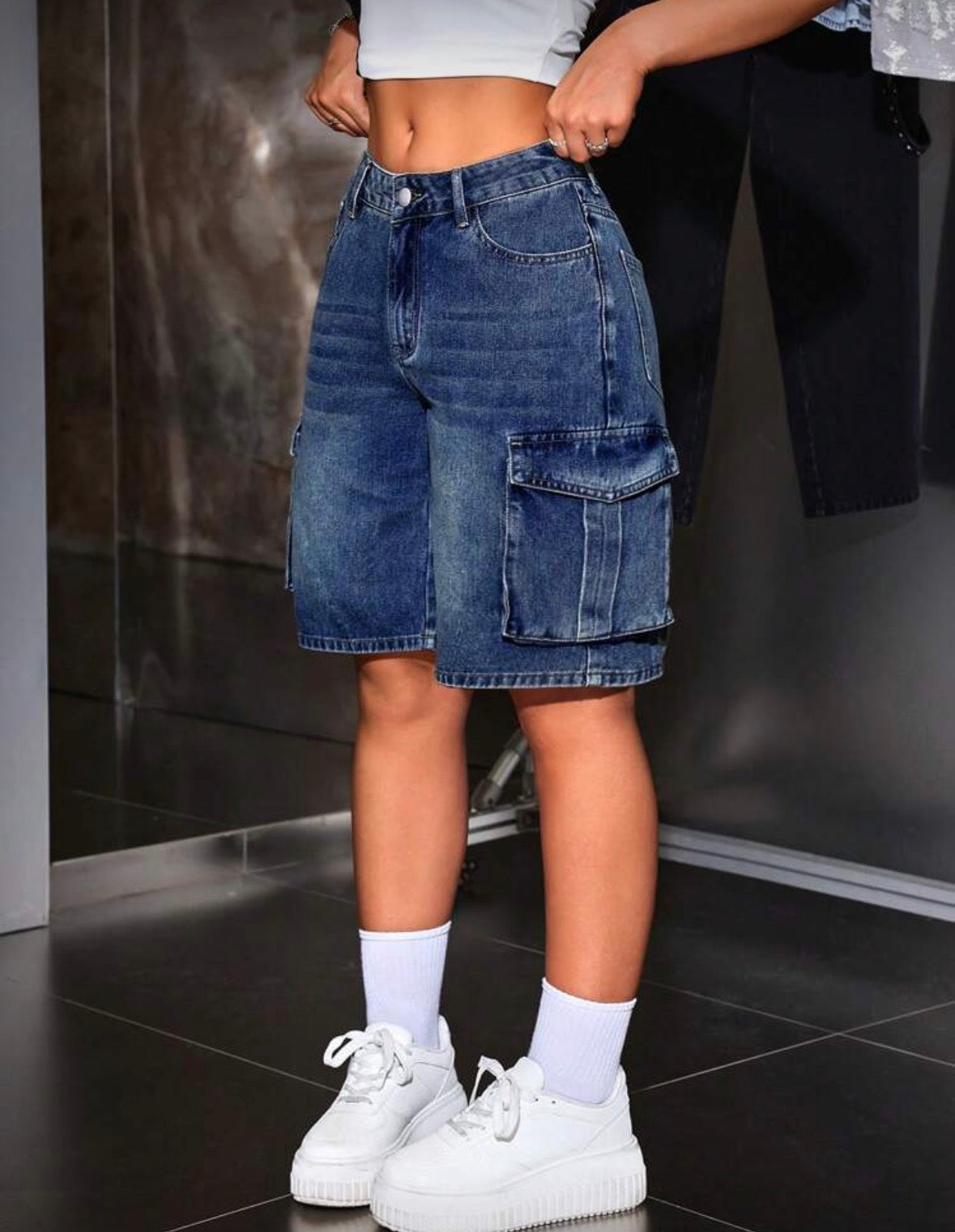 Dark blue street pocket Jean shorts for women