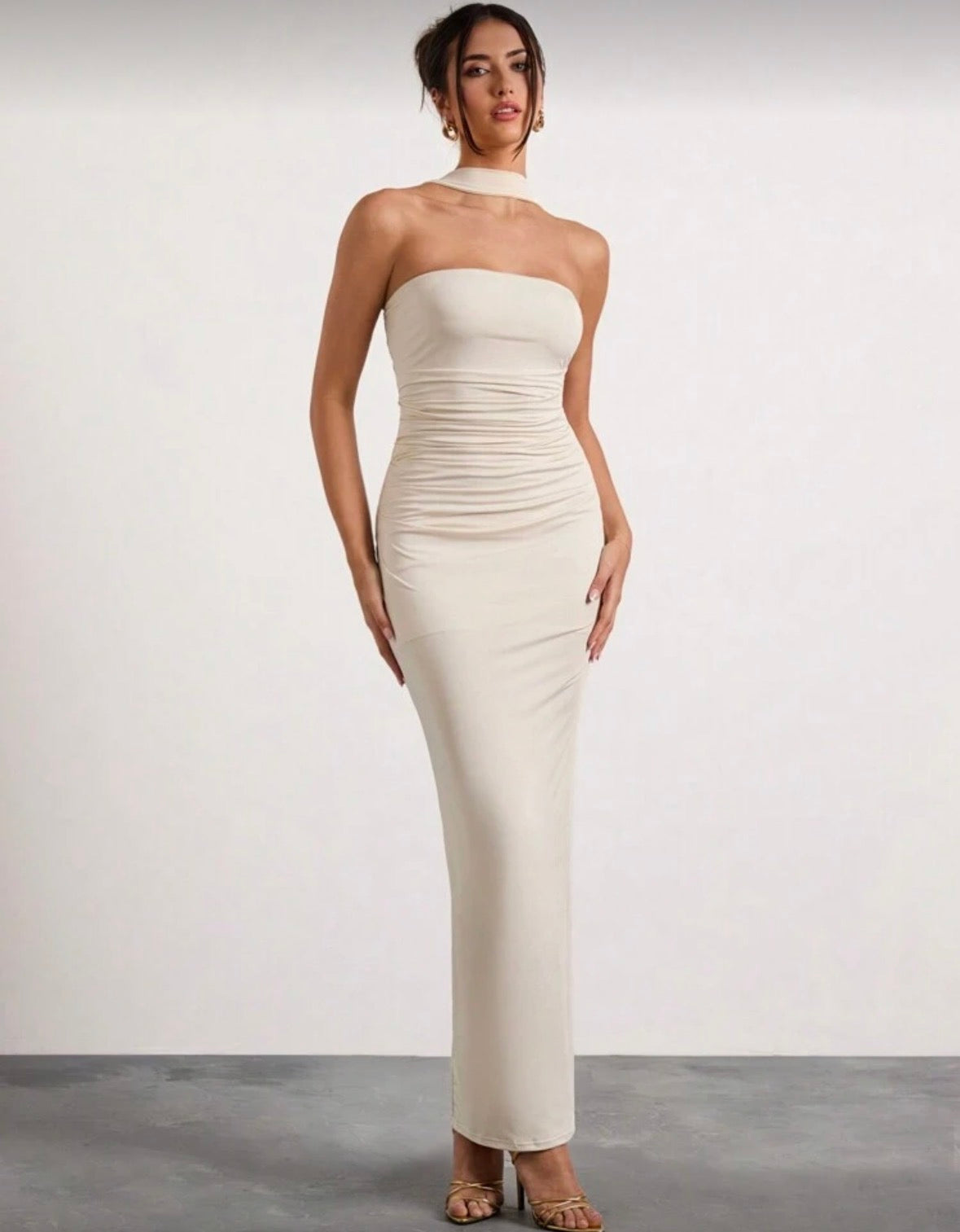 Glamine shoulder ruched halterneck solid colour dress for women