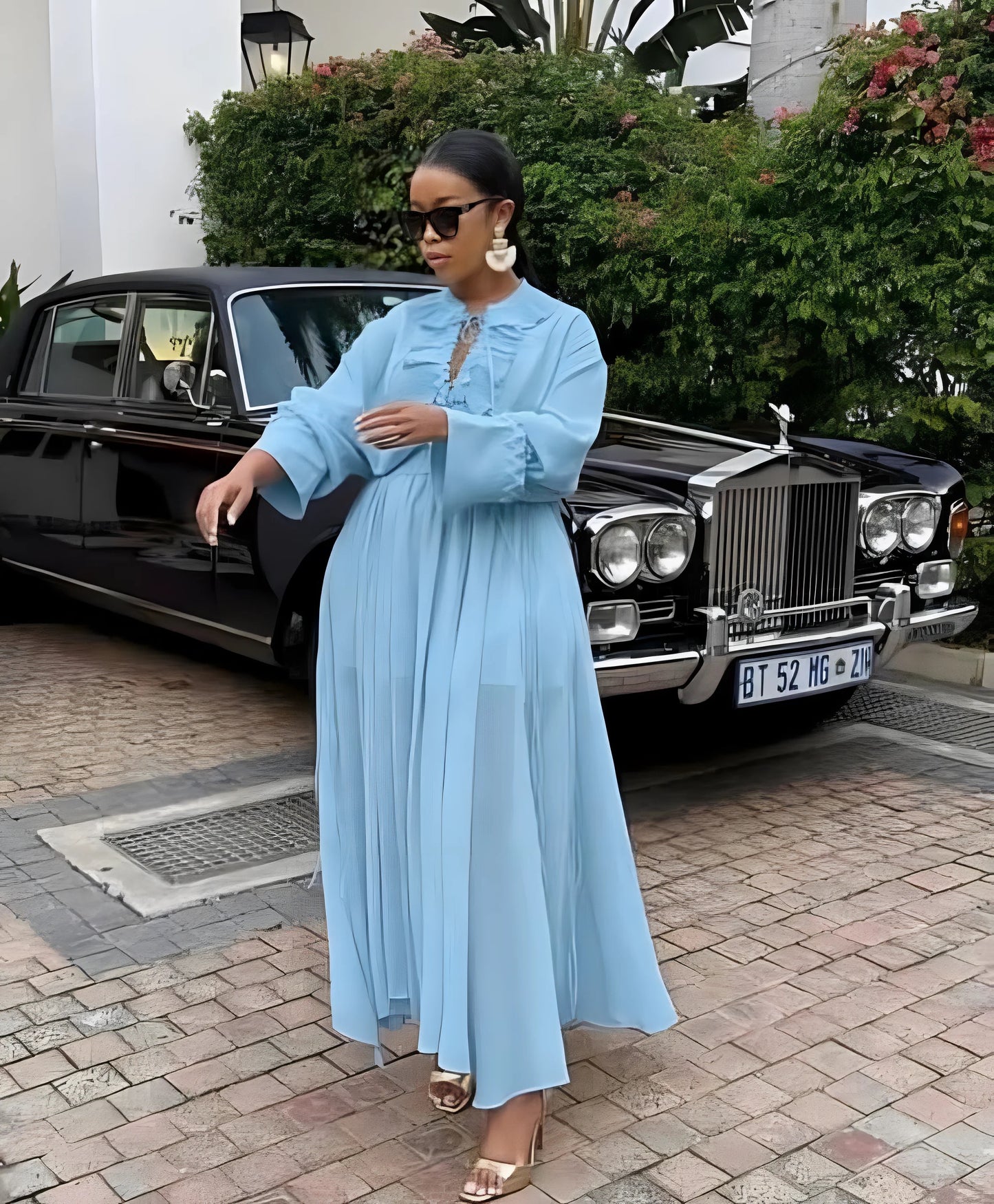 Women’s elegant long sleeve high design long outerwear dress