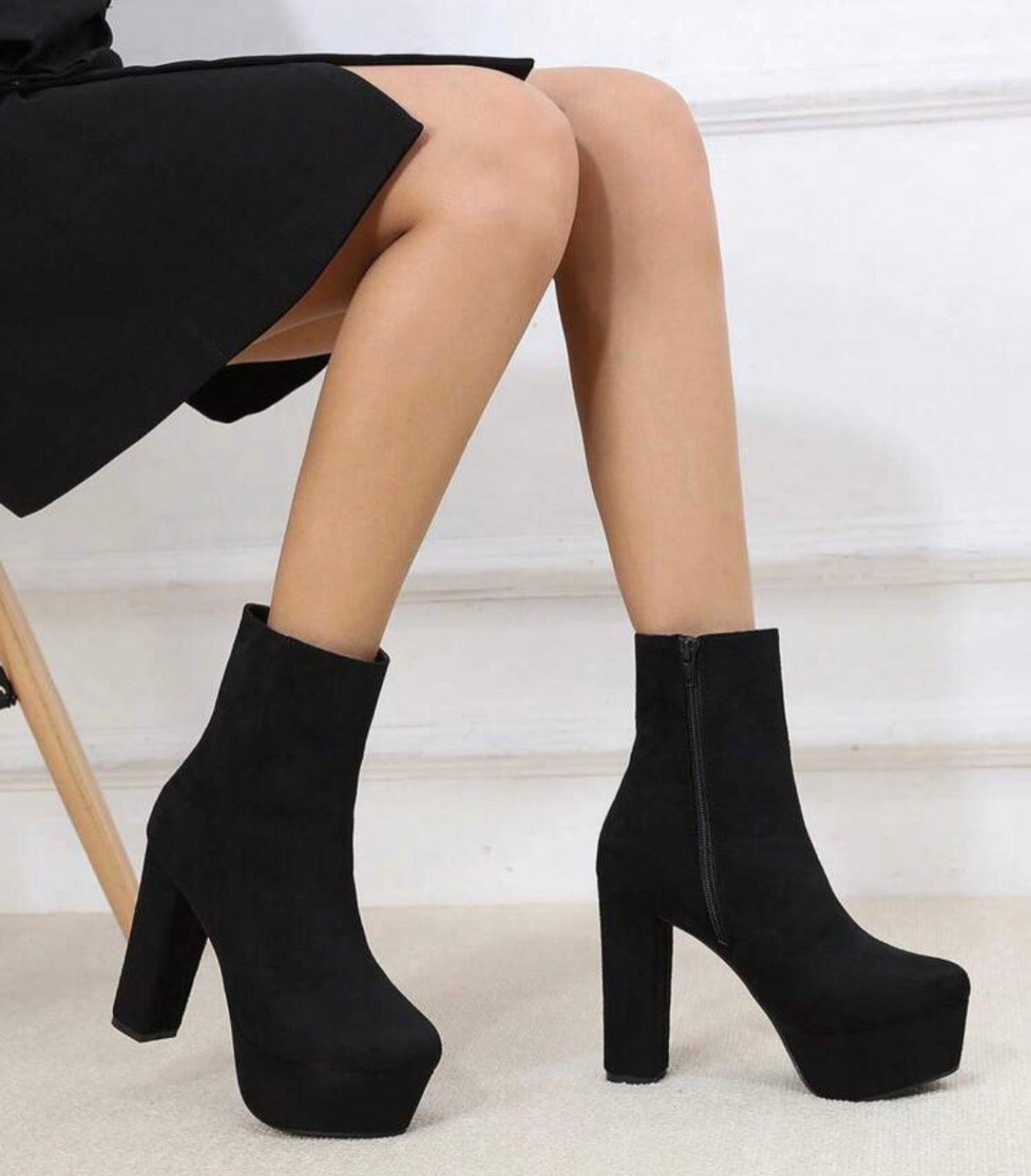 Women's Fashion Versatile Commute Chunky Heel Knee-High Boots For Christmas