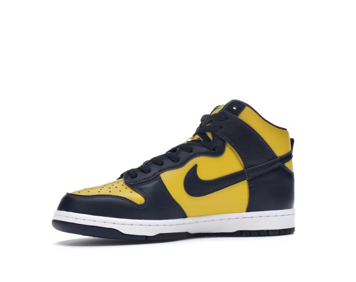 Nike dunk high Michigan
