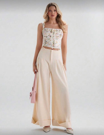 Women’s cute floral cropped strap on flower top