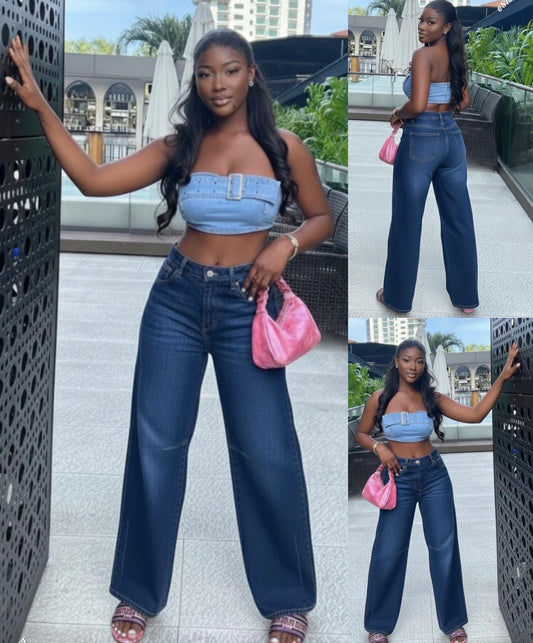 Dark wash blue plain denim jeans for women