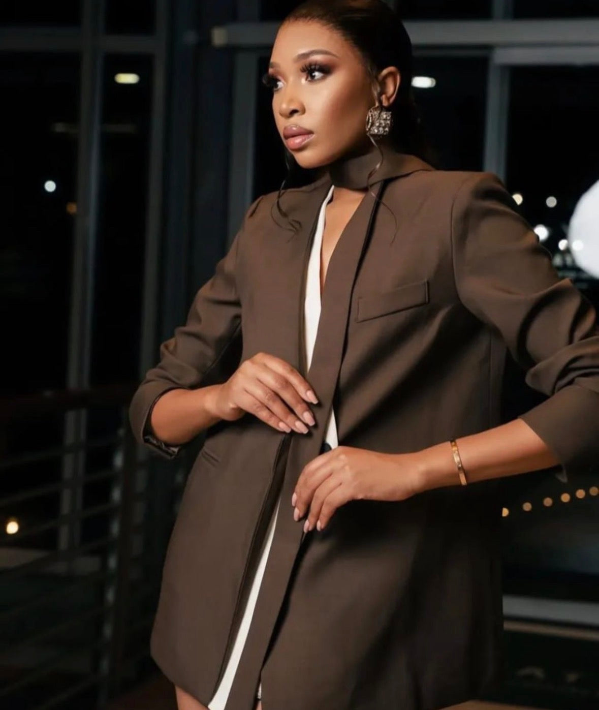 Women’s brown elegant pocket long bold tie blazer