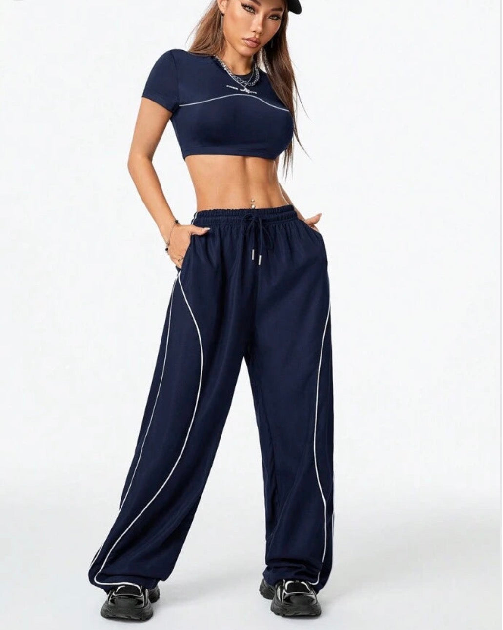 Women’s 2 pc crop top and loose baggy street tack pants