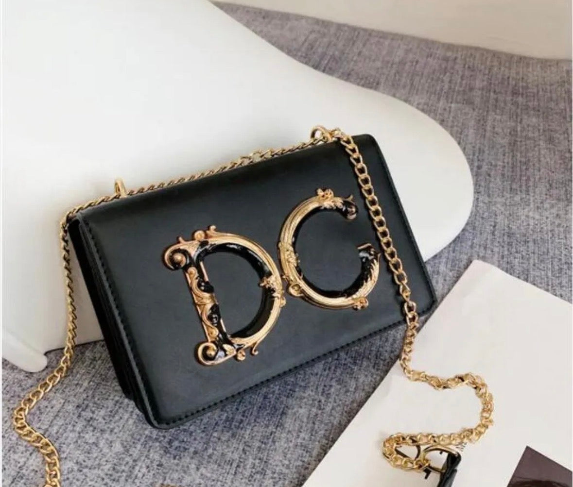 High end sophisticated metal shoulder strap shoulder bag for women