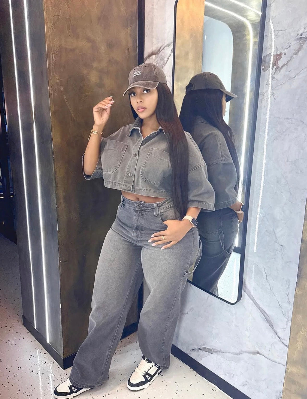 Sophisticated cropped gray denim button shirt and plain grey loose jeans