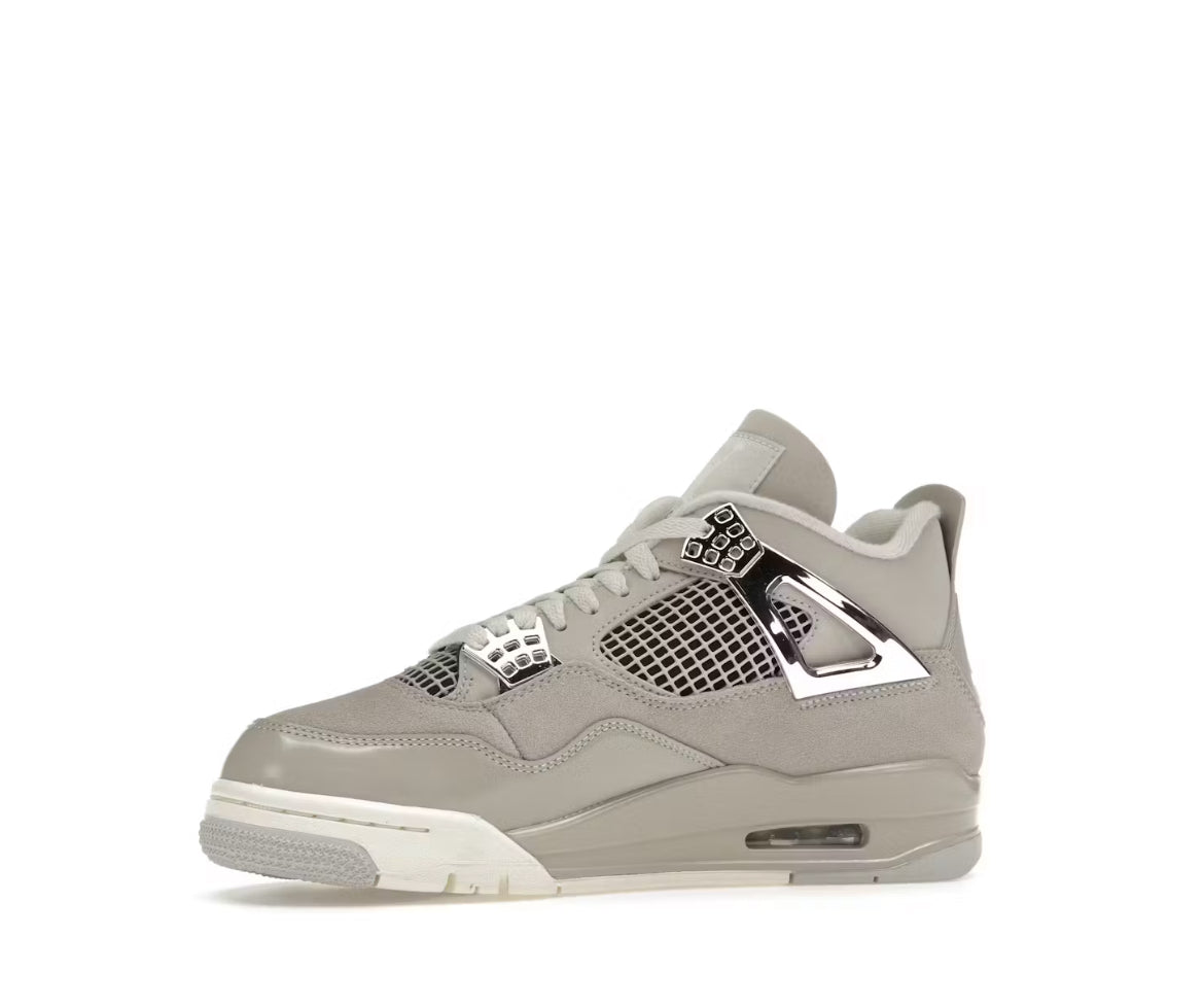 Jordan 4 Retro frozen moments