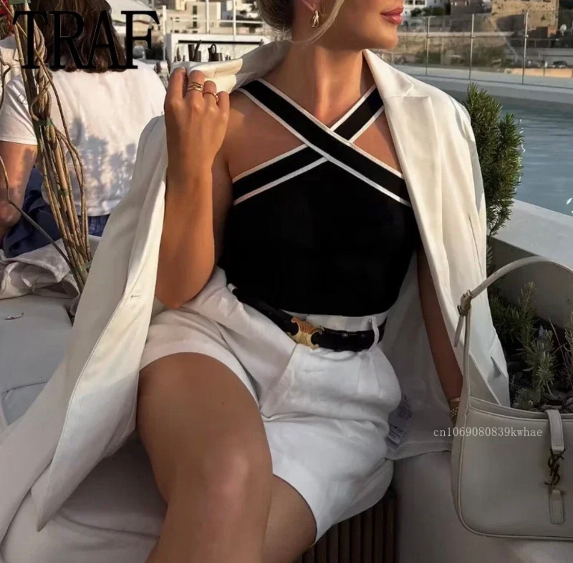 Sleeveless women’s strap halter cute top