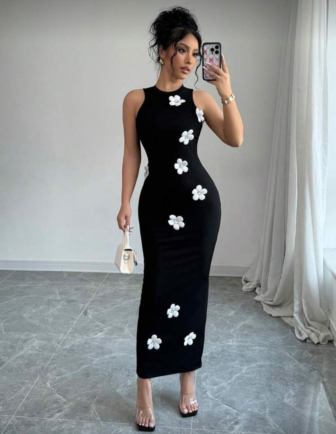 Women’s long black sleeveless round neck flower dress