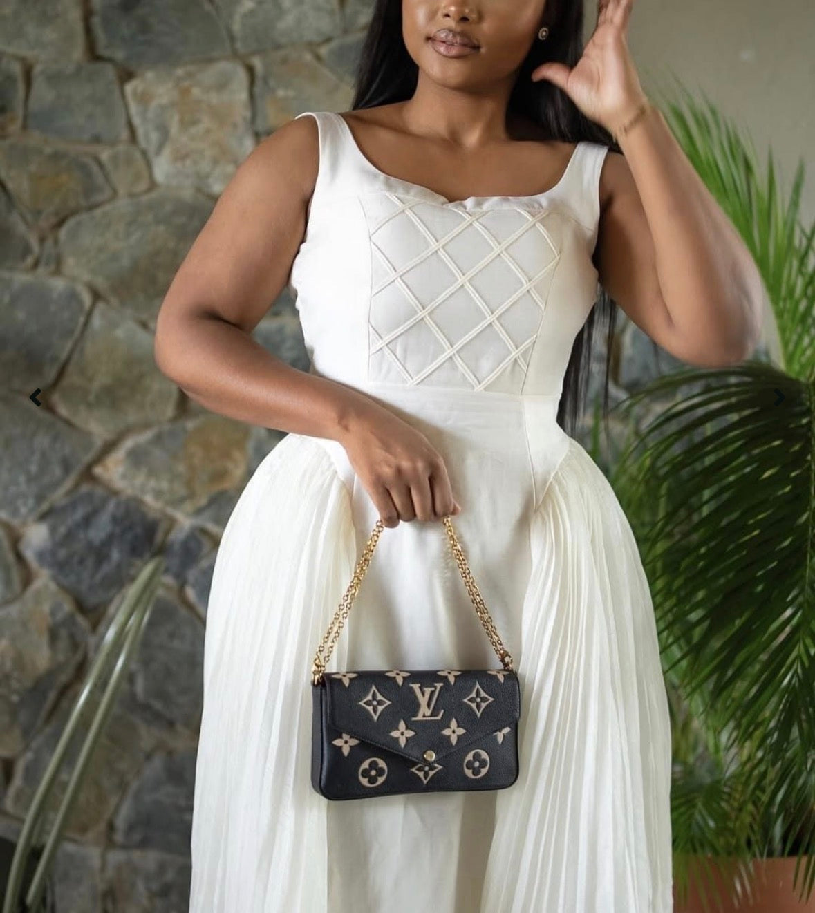 Women’s white u shoulder sleeveless mid length dress