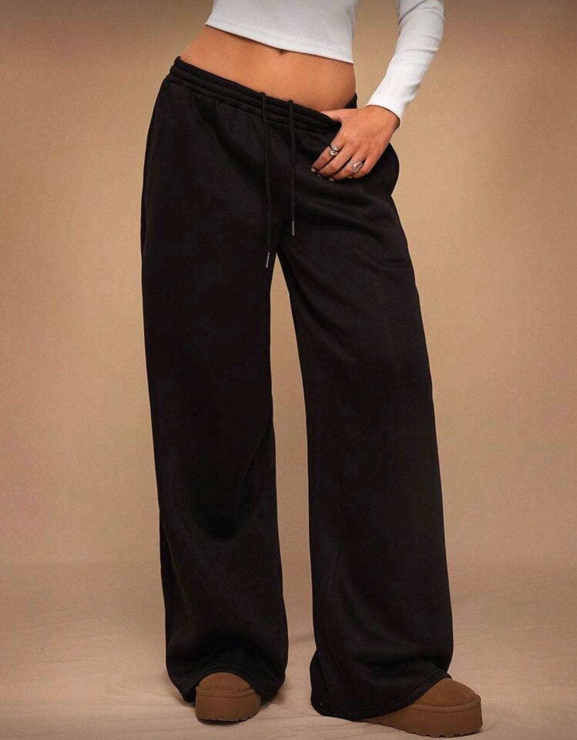 Women’s solid colour loose jogger sweatpants