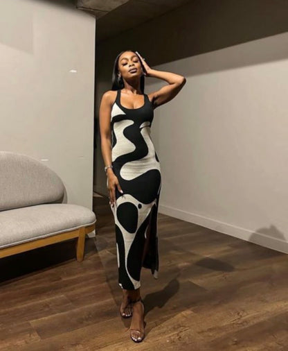 Women’s stylish white and black patterned sleeveless long dress