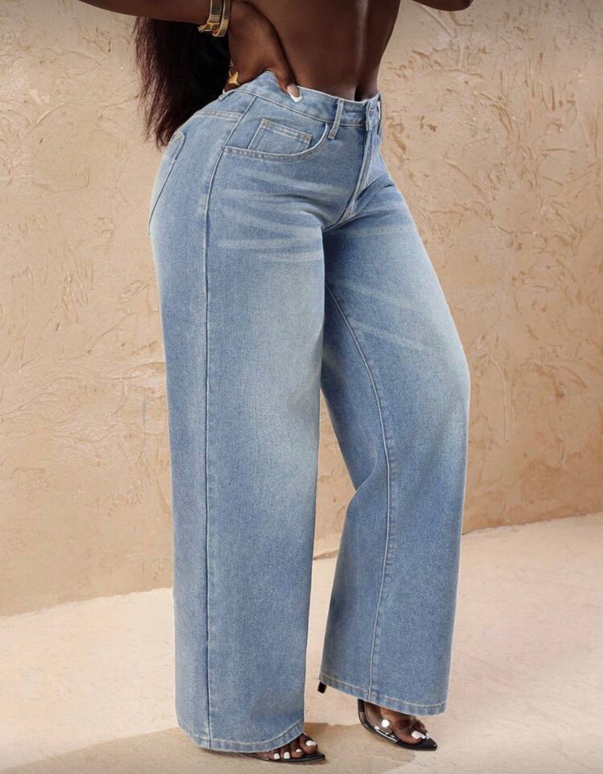 High waist light wash blue denim heart loose pocket jeans