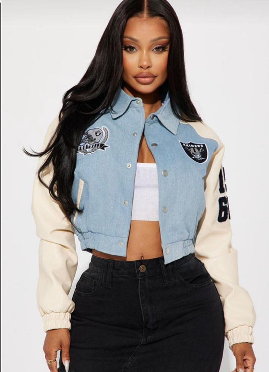 Women’s button cropped street blue and cream jacket