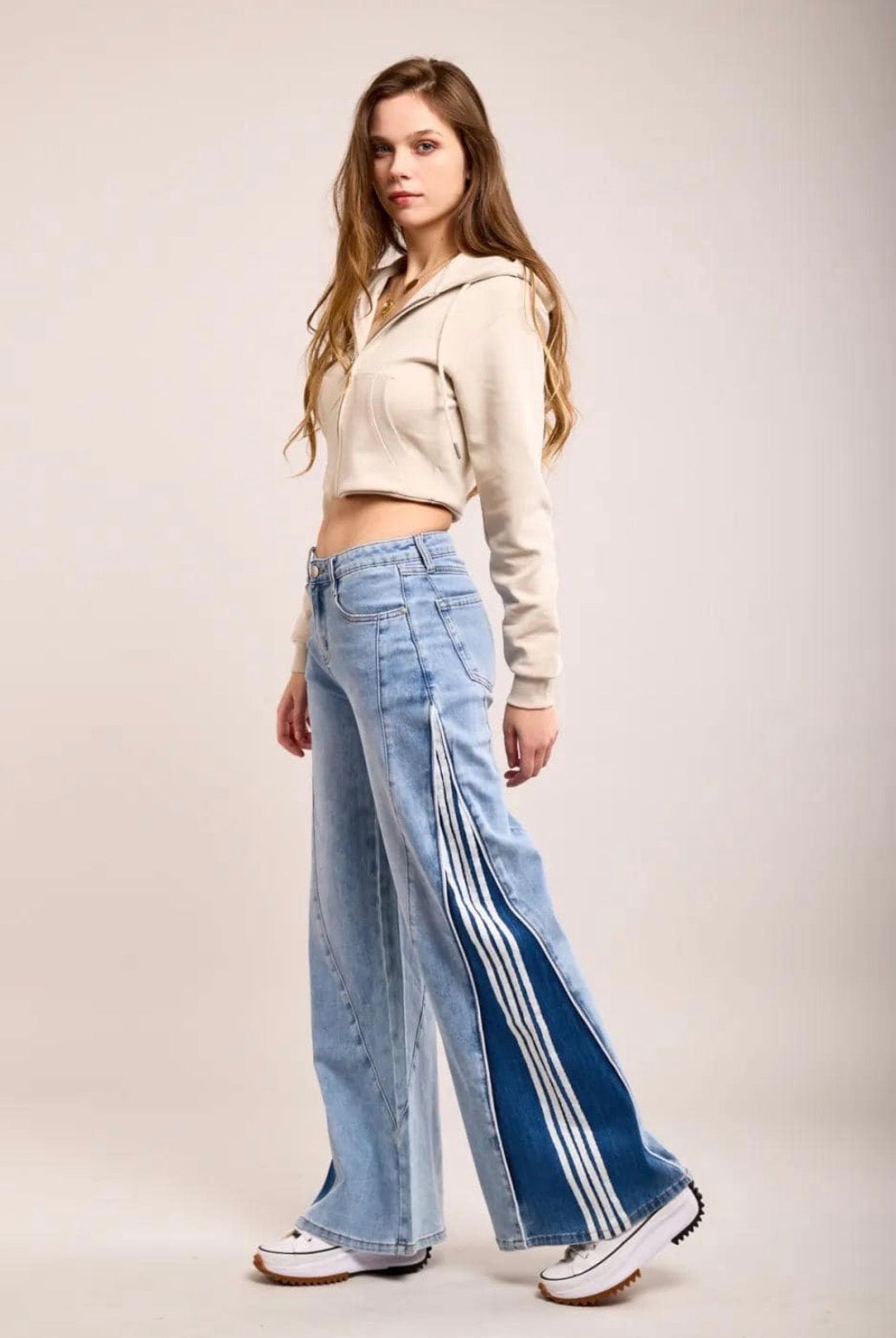 Blue flared baggy striped light wash stylish jeans for women